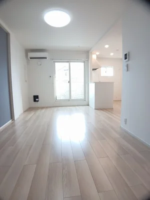 のマンスリーマンション・ウィークリーマンション「サニーサイド　ヴィラ 201・洋室(No.1287076)」メイン画像