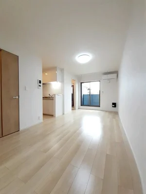 のマンスリーマンション・ウィークリーマンション「クリスタル・レジデンスⅡ 202・洋室(No.1287270)」メイン画像