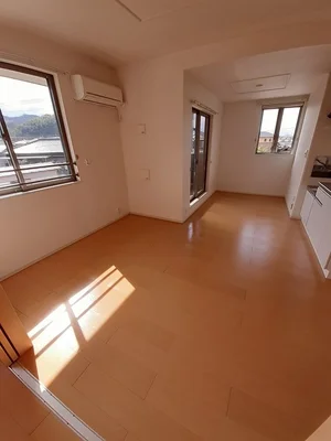 愛媛県のマンスリーマンション・ウィークリーマンション「カルダカーサ 201・洋室(No.1287316)」メイン画像