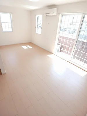 のマンスリーマンション・ウィークリーマンション「ウージーⅡ 101・洋室(No.1287318)」メイン画像