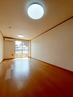 愛媛県のマンスリーマンション・ウィークリーマンション「ベル・アルモニーＡ 102・洋室(No.1287343)」メイン画像