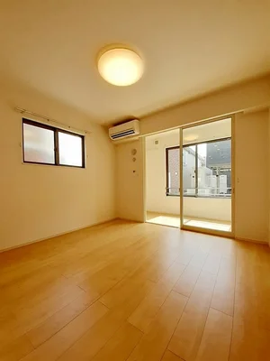 愛媛県のマンスリーマンション・ウィークリーマンション「シャトードゥレーヴ　Ⅱ 105・洋室(No.1287352)」メイン画像