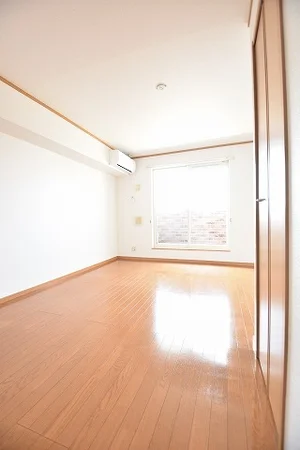 福島県のマンスリーマンション・ウィークリーマンション「メゾン・デスパシオ 202・洋室(No.1287439)」メイン画像