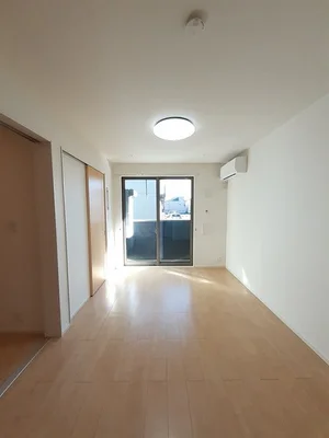 のマンスリーマンション・ウィークリーマンション「グラン　レジデンスⅡ 102・洋室(No.1287458)」メイン画像