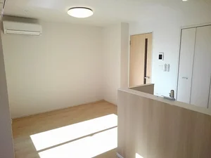 のマンスリーマンション・ウィークリーマンション「Ｋ．Ｆ．Ｋ．アルバ　ｓｅｖｅｎ 102・洋室(No.1287466)」メイン画像