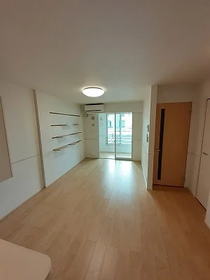 のマンスリーマンション・ウィークリーマンション「ヴィラ・グローヴⅡ 102・洋室(No.1287640)」メイン画像