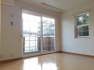 のマンスリーマンション・ウィークリーマンション「アルバ・ブリーゼ　Ⅰ 102・洋室(No.1287681)」メイン画像