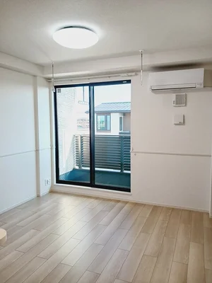 埼玉県のマンスリーマンション・ウィークリーマンション「グラン・シャトー武蔵嵐山Ａ 304・洋室(No.1287782)」メイン画像