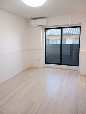 のマンスリーマンション・ウィークリーマンション「グラン・シャトー武蔵嵐山Ｂ 202・洋室(No.1287797)」メイン画像