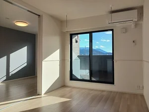 南アルプス市のマンスリーマンション・ウィークリーマンション「グランツ　南アルプス　Ⅰ 203・洋室(No.1287860)」メイン画像