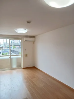 三重県のマンスリーマンション・ウィークリーマンション「メゾン　ヴェール　Ｂ棟 102・洋室(No.1287936)」メイン画像