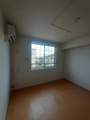 梅本駅（愛媛県）のマンスリーマンション・ウィークリーマンション「ニューカーサ・Ｓ　Ｂ 205・洋室(No.1288179)」メイン画像