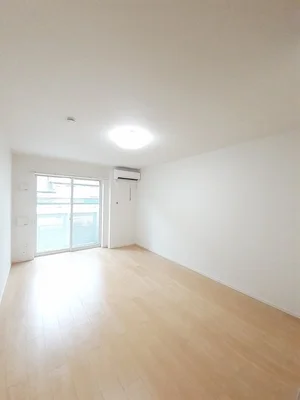 栗林公園北口駅（香川県）のマンスリーマンション・ウィークリーマンション「ボヌール　レイワＢ 203・洋室(No.1288181)」メイン画像