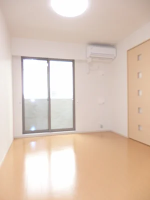 広島県のマンスリーマンション・ウィークリーマンション「リバーフロント山手Ⅱ 103・洋室(No.1288202)」メイン画像