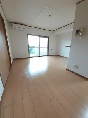 のマンスリーマンション・ウィークリーマンション「ゲイブルズ 403・洋室(No.1288253)」メイン画像