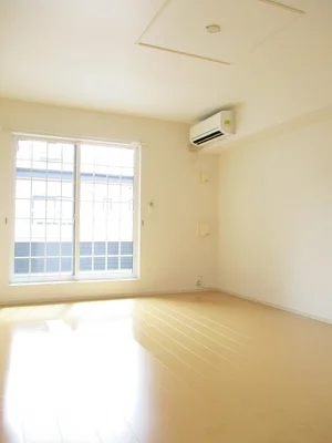 のマンスリーマンション・ウィークリーマンション「オーブ・ココ　Ⅲ 202・洋室(No.1288303)」メイン画像