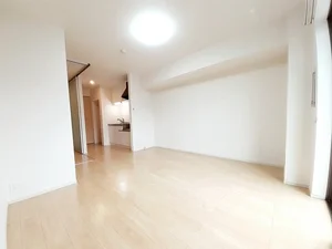 のマンスリーマンション・ウィークリーマンション「アライブ・マツバラ　Ⅱ 106・洋室(No.1288383)」メイン画像