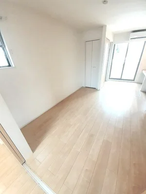 のマンスリーマンション・ウィークリーマンション「ソレアードⅡＡ 103・洋室(No.1288422)」メイン画像