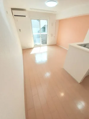 のマンスリーマンション・ウィークリーマンション「リナッシェンテ　弐番館 104・洋室(No.1288440)」メイン画像