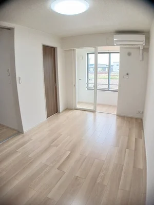 丸亀駅（香川県）のマンスリーマンション・ウィークリーマンション「ＯＵＲＣＩＴＹ丸亀　Ⅲ 105・洋室(No.1288550)」メイン画像