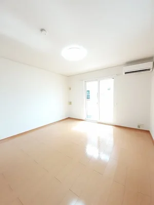 広島県のマンスリーマンション・ウィークリーマンション「カーサラッフィナート 102・洋室(No.1288625)」メイン画像