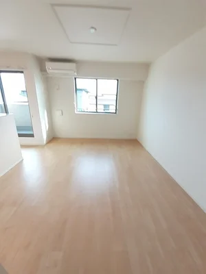 のマンスリーマンション・ウィークリーマンション「Ｖｉｌｌａ　アニバ　Ⅱ 201・洋室(No.1288724)」メイン画像