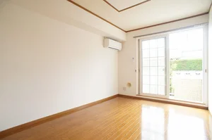 西小泉駅（群馬県）のマンスリーマンション・ウィークリーマンション「フォンテーヌ・ニシコ 102・洋室(No.1288829)」メイン画像