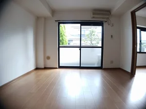 のマンスリーマンション・ウィークリーマンション「クリスタル穂高 102・洋室(No.1288847)」メイン画像