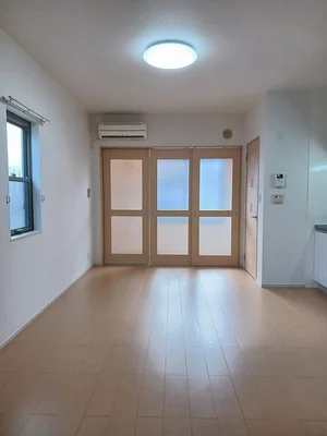 名古屋芸術大学東キャンパス周辺のマンスリーマンション・ウィークリーマンション「トゥインクル 102・洋室(No.1288888)」メイン画像