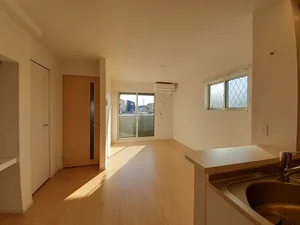 名古屋芸術大学東キャンパス周辺のマンスリーマンション・ウィークリーマンション「セント・レジーナ 101・洋室(No.1288894)」メイン画像