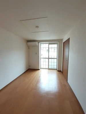 のマンスリーマンション・ウィークリーマンション「ソレアード・御津 205・洋室(No.1288908)」メイン画像