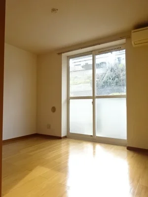 のマンスリーマンション・ウィークリーマンション「クレール南青山 104・洋室(No.1289285)」メイン画像