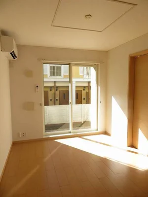 東京都のマンスリーマンション・ウィークリーマンション「グラン　フォレストＡ 102・洋室(No.1289355)」メイン画像