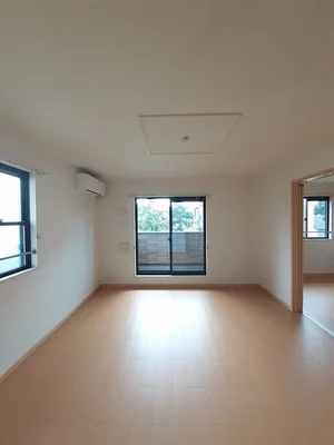 のマンスリーマンション・ウィークリーマンション「フォックス　ヒルズ　Ｂ 201・洋室(No.1289363)」メイン画像