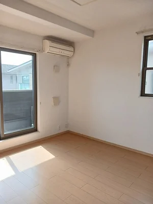 のマンスリーマンション・ウィークリーマンション「サニ－ウェル岩滑Ⅲ 201・洋室(No.1289398)」メイン画像