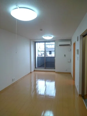 小泉町駅（富山県）のマンスリーマンション・ウィークリーマンション「ノーブル・カメリア 102・洋室(No.1289409)」メイン画像