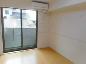 のマンスリーマンション・ウィークリーマンション「グル　ピーノ　Ⅲ 103・洋室(No.1289439)」メイン画像