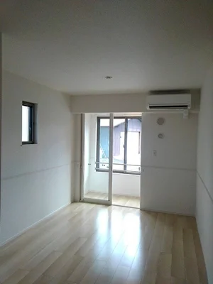 のマンスリーマンション・ウィークリーマンション「ベル　ヴィオラ　ドゥ 104・洋室(No.1289706)」メイン画像