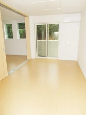 のマンスリーマンション・ウィークリーマンション「エアリーヒルズ参番館 201・洋室(No.1289776)」メイン画像