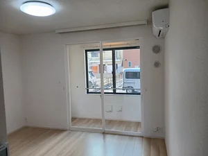 鈴鹿市のマンスリーマンション・ウィークリーマンション「アヴニール　Ⅱ 101・洋室(No.1289899)」メイン画像