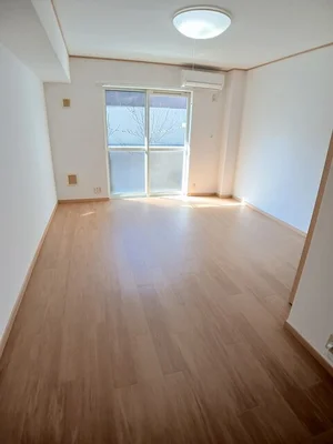 のマンスリーマンション・ウィークリーマンション「Ｃａｓａ．Ｓｏｌｅ 106・洋室(No.1290101)」メイン画像