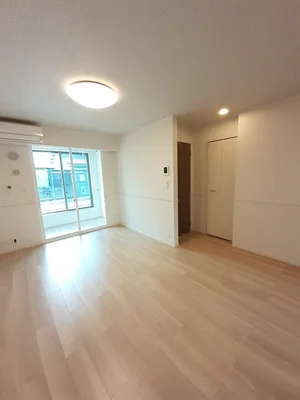 のマンスリーマンション・ウィークリーマンション「アートガーデン　Ⅰ 103・洋室(No.1290111)」メイン画像