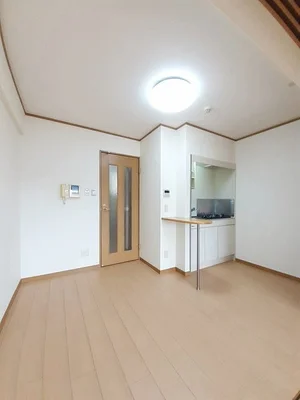 熊本県のマンスリーマンション・ウィークリーマンション「ＰＬＥＡＳＵＲＥＳ 205・洋室(No.1290156)」メイン画像