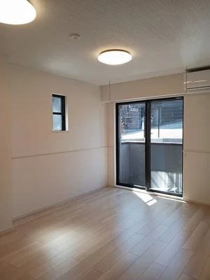 のマンスリーマンション・ウィークリーマンション「Ｒｅｇｉｎａ．Ｙ 101・洋室(No.1290197)」メイン画像