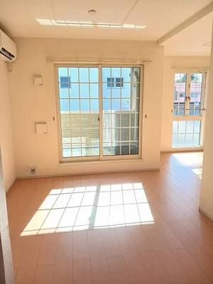 のマンスリーマンション・ウィークリーマンション「ロイテガルデンＯⅢ 203・洋室(No.1290581)」メイン画像