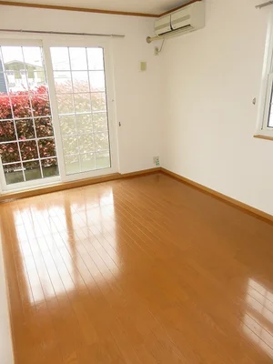 のマンスリーマンション・ウィークリーマンション「ヴィクトワール四日市Ｂ 101・洋室(No.1290858)」メイン画像