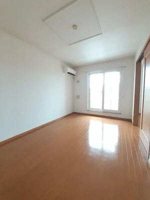 阿波市のマンスリーマンション・ウィークリーマンション「メゾンロアール　Ａ 202・洋室(No.1291184)」メイン画像