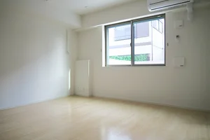 のマンスリーマンション・ウィークリーマンション「アサヒ上条 102・洋室(No.1291192)」メイン画像