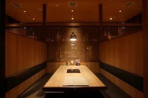 きんのぶた草津追分店まで車で3分