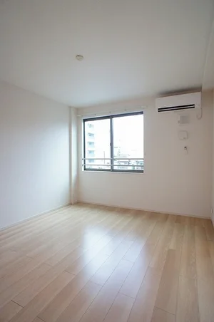 のマンスリーマンション・ウィークリーマンション「ルヴェ・デュ・ソレイユⅢ 203・洋室(No.1291443)」メイン画像